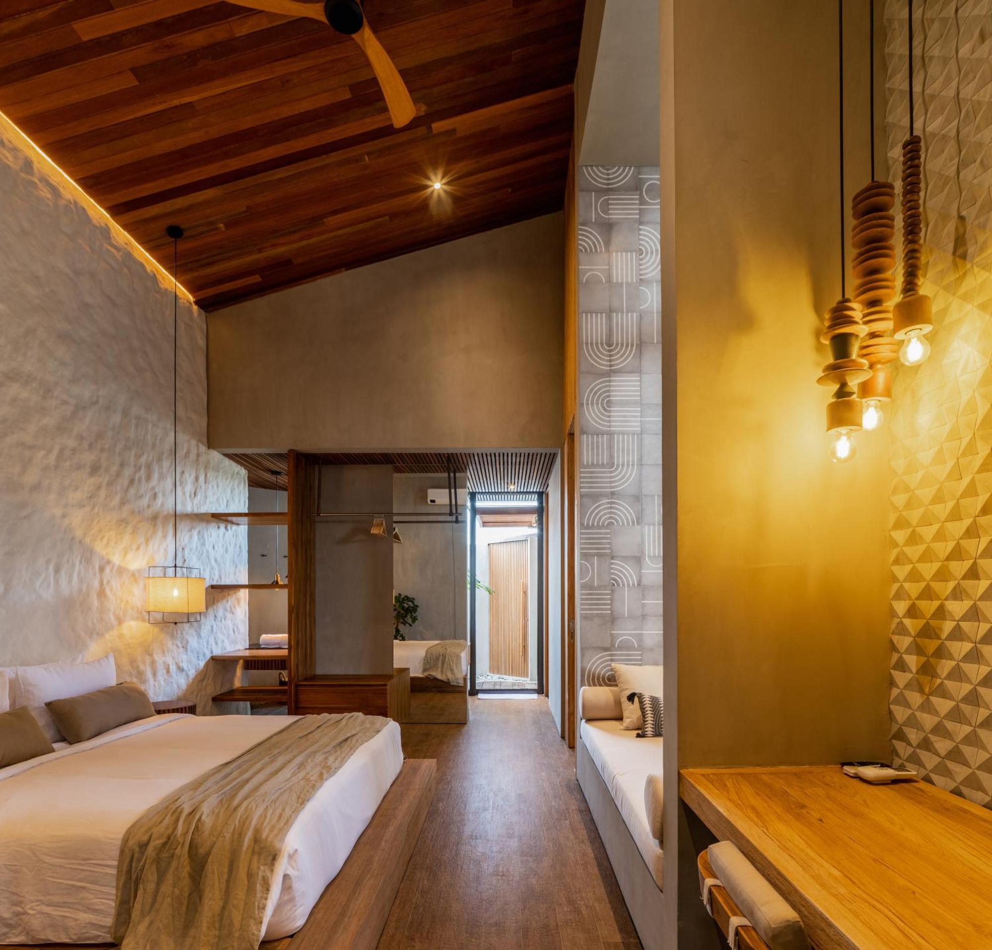 Villa Levante Bali By House Of Winds - Tropical Oasis Near Canggu 캐로보칸 외부 사진