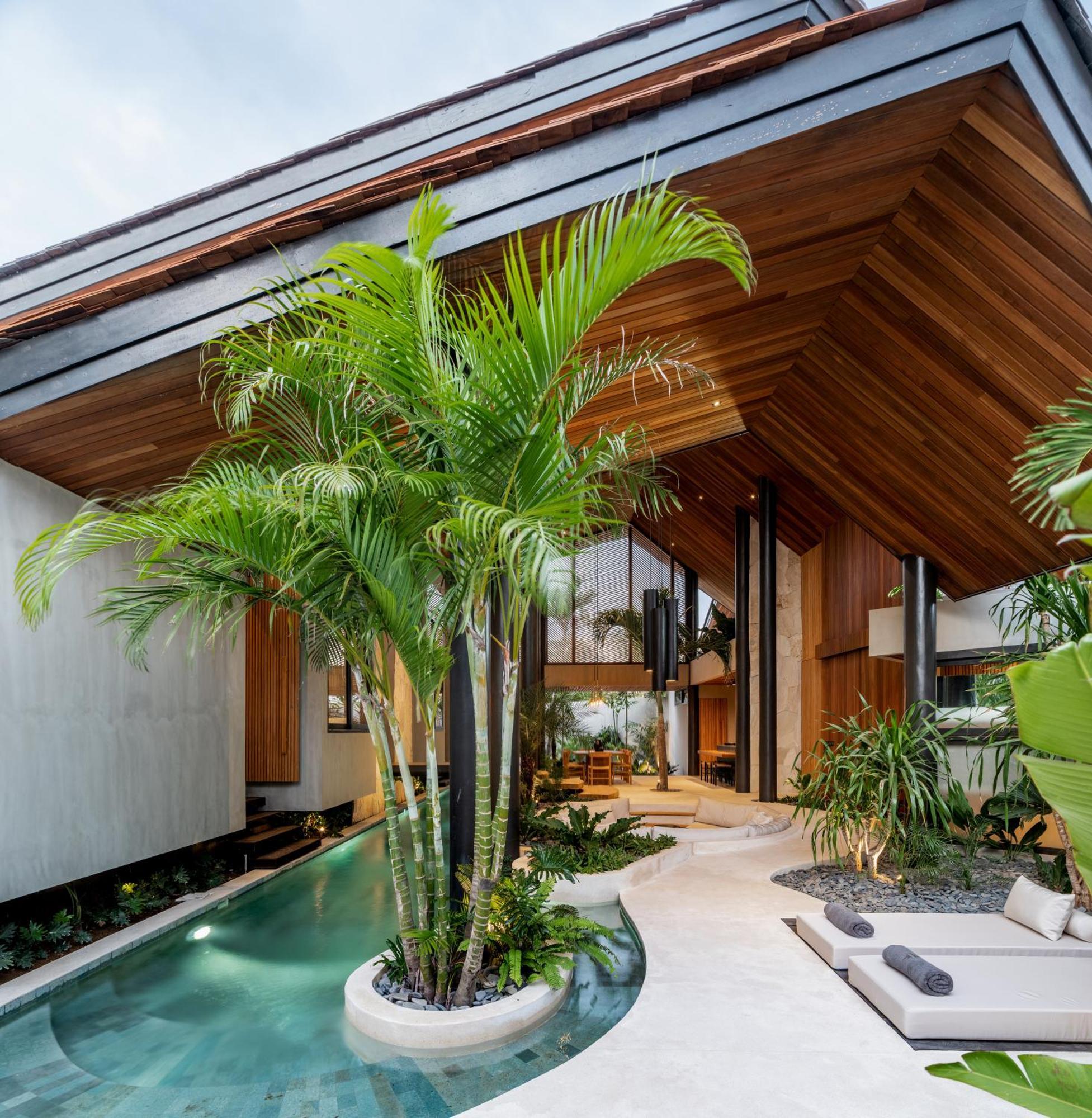 Villa Levante Bali By House Of Winds - Tropical Oasis Near Canggu 캐로보칸 외부 사진